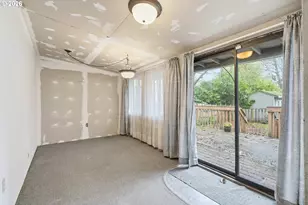 414 S 2nd St, Oregon City, OR 97045 - Photo 7