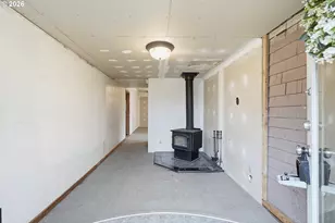 414 S 2nd St, Oregon City, OR 97045 - Photo 5