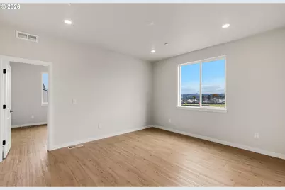 405 W Holly Cir, Washougal, WA 98671 - Photo 5