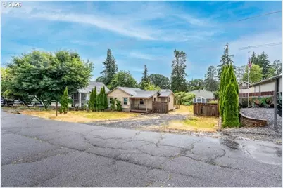 295 N 8th St, Saint Helens, OR 97051 - Photo 5
