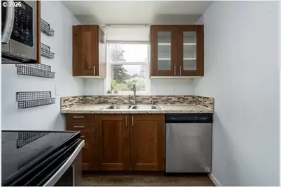 295 N 8th St, Saint Helens, OR 97051 - Photo 15