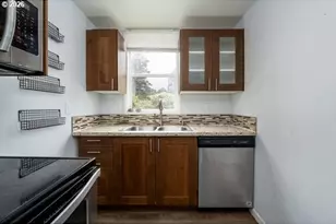 295 N 8th St, Saint Helens, OR 97051 - Photo 15