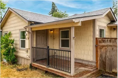 295 N 8th St, Saint Helens, OR 97051 - Photo 3