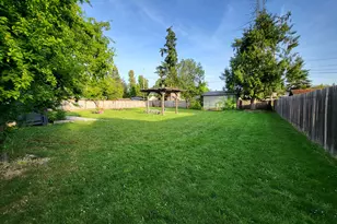1865 J St, Springfield, OR 97477 - Photo 19