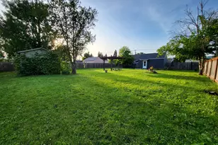 1865 J St, Springfield, OR 97477 - Photo 19