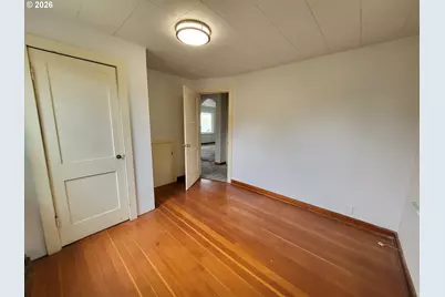 1865 J St, Springfield, OR 97477 - Photo 13