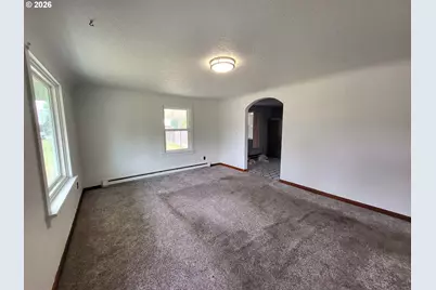 1865 J St, Springfield, OR 97477 - Photo 3