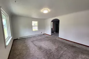 1865 J St, Springfield, OR 97477 - Photo 3