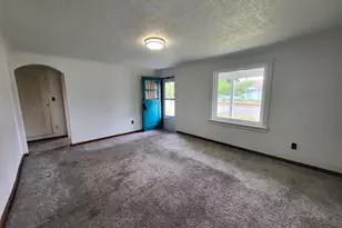 1865 J St, Springfield, OR 97477 - Photo 5