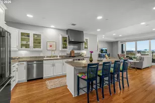 2020 SW Market St Dr, Portland, OR 97201 - Photo 7