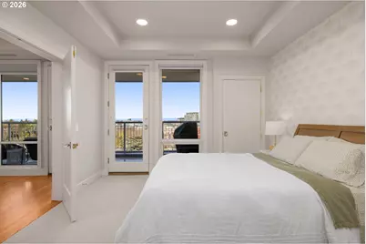 2020 SW Market Street Dr #303, Portland, OR 97201 - Photo 15