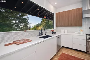 3450 SW 44th Ave, Portland, OR 97221 - Photo 11