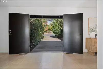 3450 SW 44th Ave, Portland, OR 97221 - Photo 3