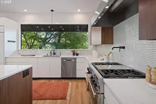 3450 SW 44th Ave, Portland, OR 97221 - Photo 11