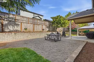 346 SW Mt Mazama St, McMinnville, OR 97128 - Photo 41