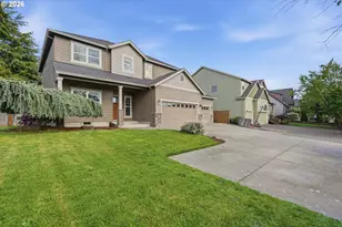 346 SW Mt Mazama St, McMinnville, OR 97128 - Photo 3