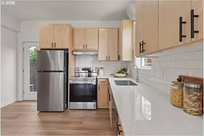 7725 SE Lambert St, Portland, OR 97206 - Photo 9