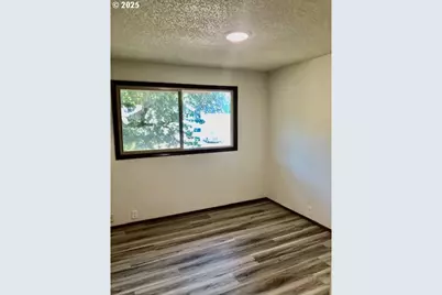 2765 Almaden St, Eugene, OR 97405 - Photo 13