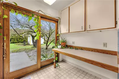 8514 N Dana Ave, Portland, OR 97203 - Photo 13