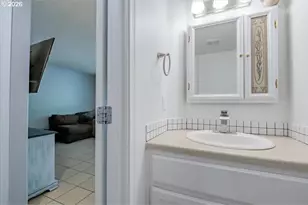 1653 S 6th St, Independence, OR 97351 - Photo 13