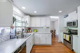 1653 S 6th St, Independence, OR 97351 - Photo 11