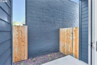 2383 SE 45th Ave, Portland, OR 97215 - Photo 13