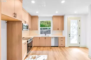 2383 SE 45th Ave, Portland, OR 97215 - Photo 7