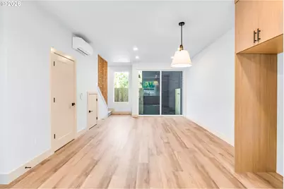 2383 SE 45th Ave, Portland, OR 97215 - Photo 9