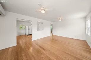 947 W Nebo St, Roseburg, OR 97471 - Photo 5