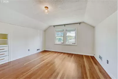 2436 NE Ainsworth St, Portland, OR 97211 - Photo 19