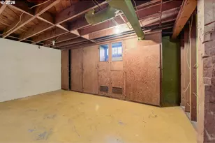 2436 NE Ainsworth St, Portland, OR 97211 - Photo 27