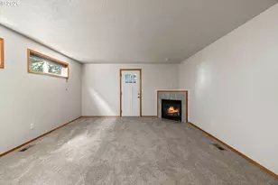 9223 N Hodge Ave, Portland, OR 97203 - Photo 7