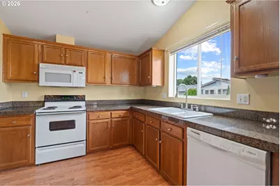 16500 SE 1st St #54, Vancouver, WA 98684 - Photo 11