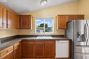 16500 SE 1st St, Vancouver, WA 98684 - Photo 9