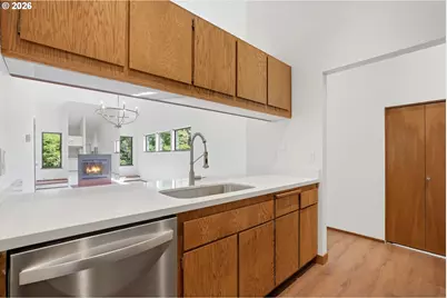 351 SE 146th Ave #8, Portland, OR 97233 - Photo 17