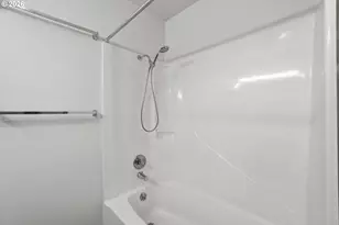 351 SE 146th Ave, Portland, OR 97233 - Photo 23