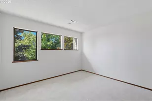 351 SE 146th Ave, Portland, OR 97233 - Photo 19