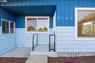 2165 Lewis St, North Bend, OR 97459 - Photo 3