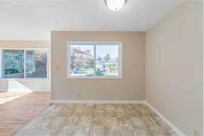 2165 Lewis St, North Bend, OR 97459 - Photo 9
