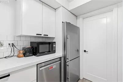 11742 SW Boones Bend Dr, Beaverton, OR 97008 - Photo 11