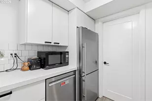 11742 SW Boones Bend Dr, Beaverton, OR 97008 - Photo 11