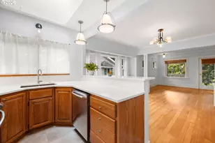 1217 SW Spring Garden St, Portland, OR 97219 - Photo 13