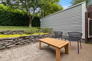 1217 SW Spring Garden St, Portland, OR 97219 - Photo 37