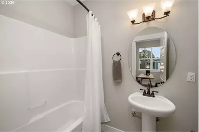 3914 SE 69th Ave, Portland, OR 97206 - Photo 9