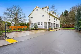 114 NE 109th Ave, Portland, OR 97220 - Photo 31