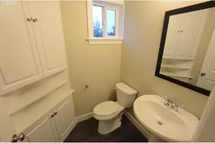 15557 SW Wren Ln, Beaverton, OR 97007 - Photo 7