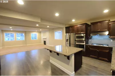 15557 SW Wren Ln, Beaverton, OR 97007 - Photo 3