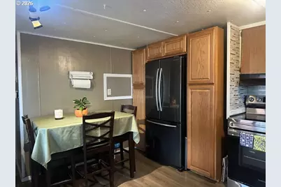 1699 27th St #18, Florence, OR 97439 - Photo 5