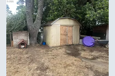 1699 27th St #18, Florence, OR 97439 - Photo 17
