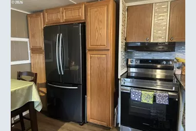 1699 27th St #18, Florence, OR 97439 - Photo 3